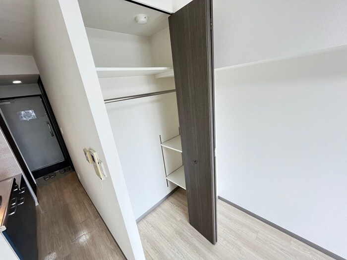 物件内観写真15　(収納)