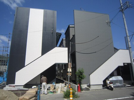 Ｏｐｕｓ　Ｏｎｅ深井外観写真