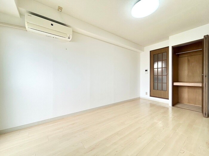 物件内観写真6　(居室)