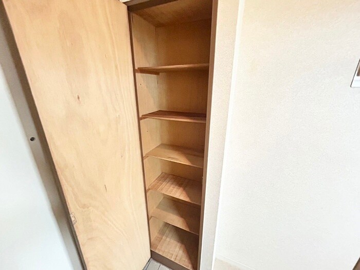 物件内観写真11　(靴箱)