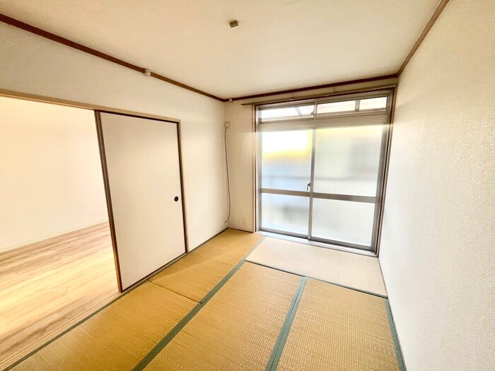 物件内観写真10　(居室)