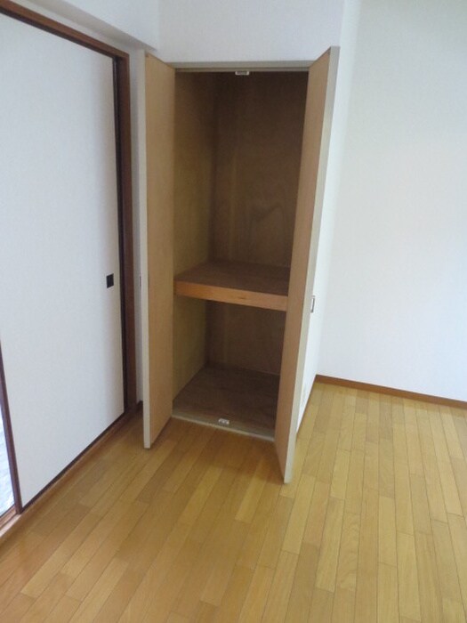 物件内観写真18　(収納)