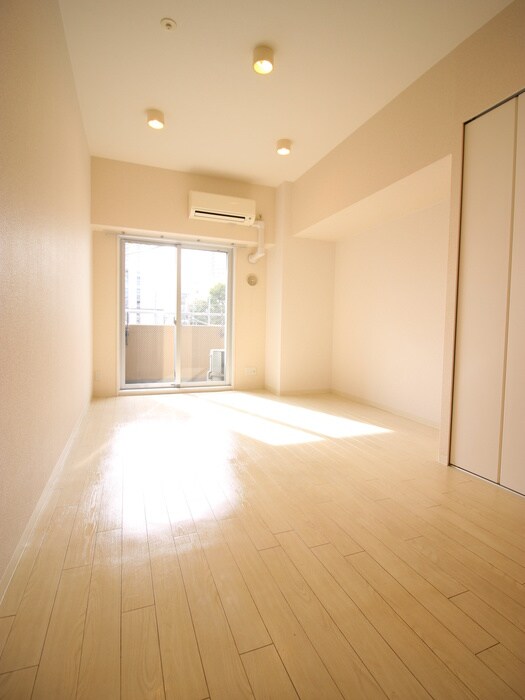 物件内観写真4　(居室)