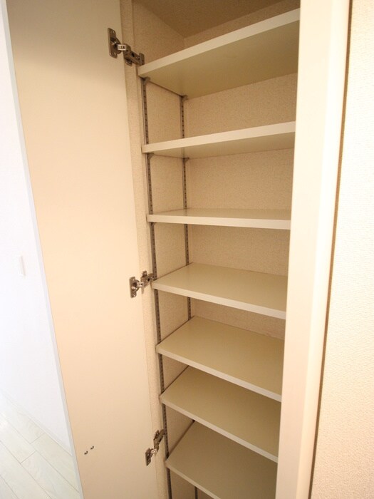 物件内観写真18　(靴箱)