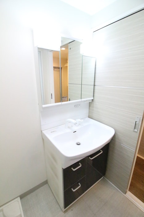 物件内観写真11　(洗面)