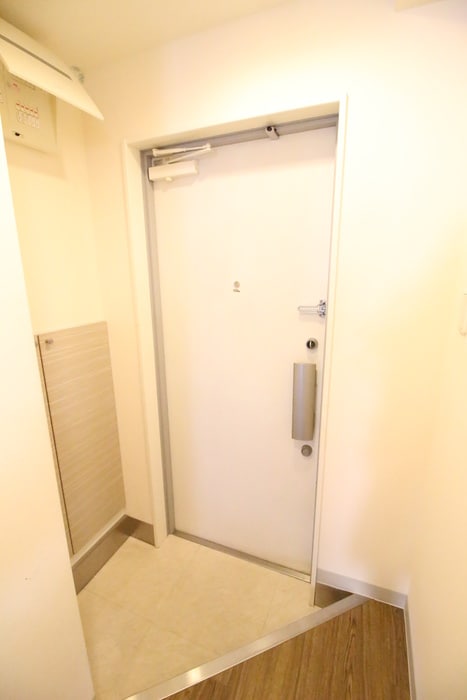 物件内観写真14　(玄関)
