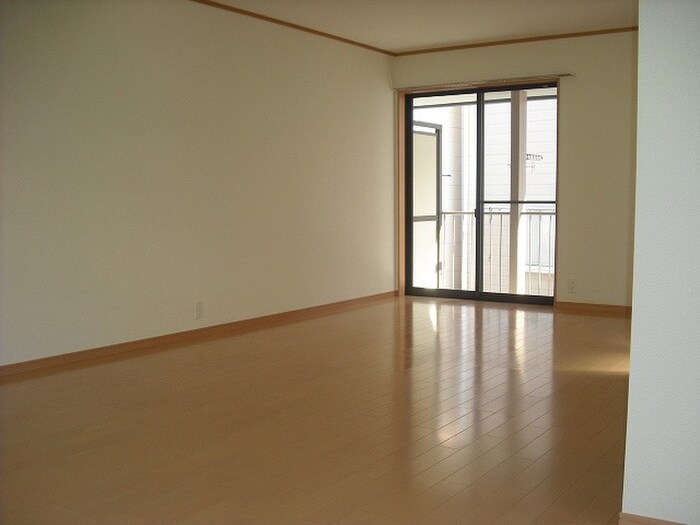 物件内観写真4　(居室)