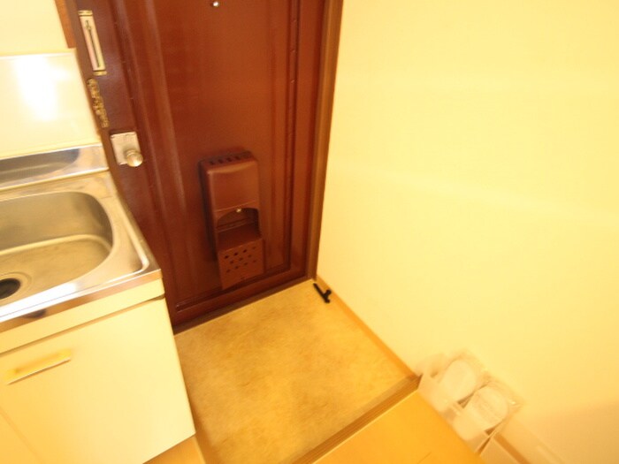 物件内観写真15　(玄関)