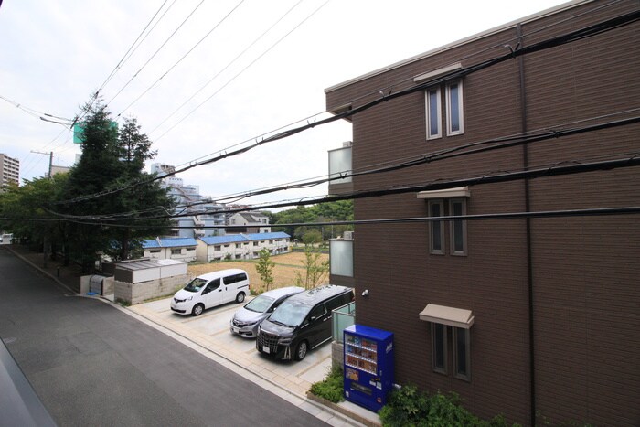 物件内観写真15　(室内からの展望)