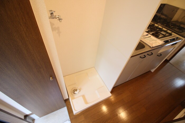 物件内観写真20　(洗濯機置場)