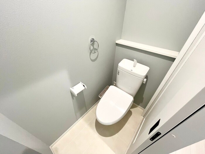 物件内観写真8　(トイレ)