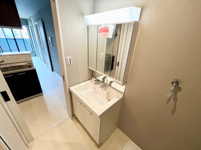 物件内観写真10　(洗面)