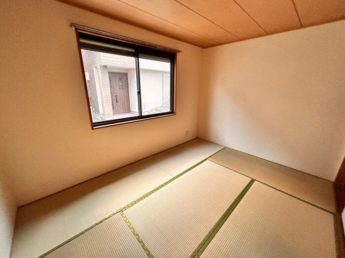 物件内観写真10　(居室)