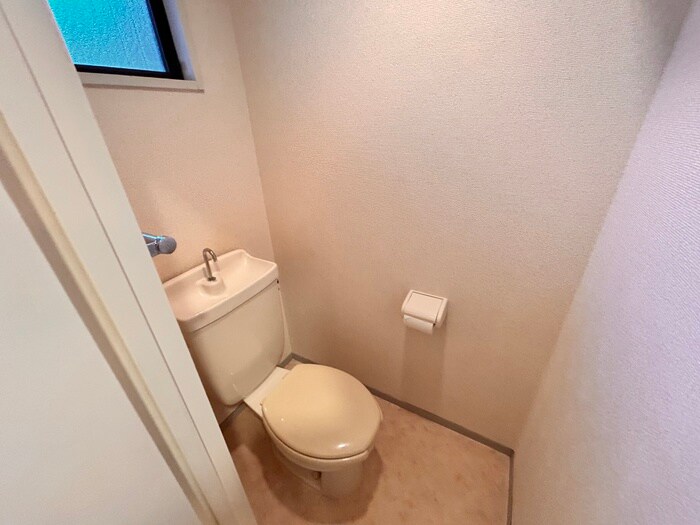 物件内観写真14　(トイレ)
