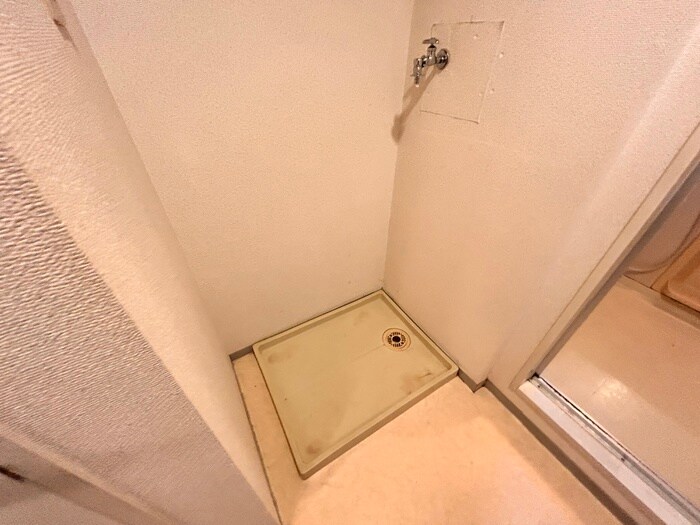 物件内観写真20　(洗濯機置場)