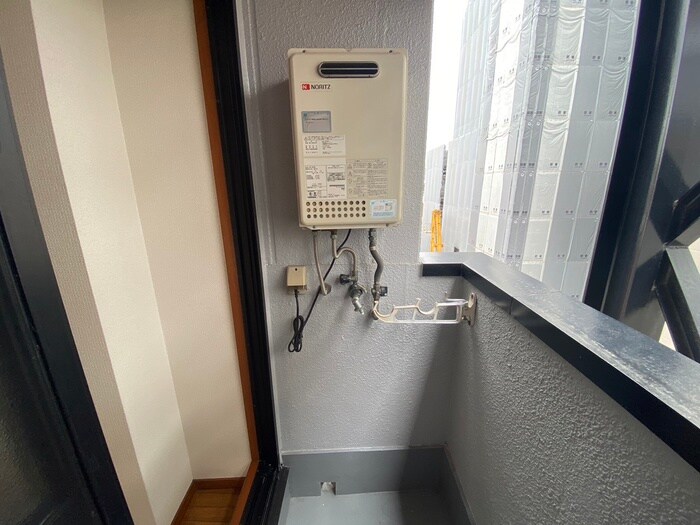 物件内観写真10　(洗濯機置場)