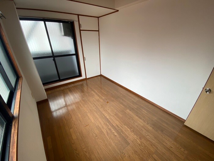 物件内観写真12　(居室)