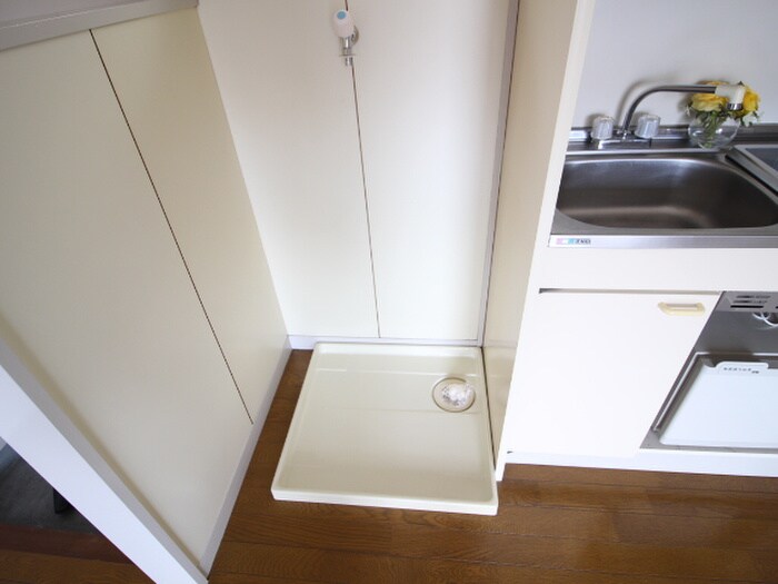 物件内観写真9　(洗濯機置場)