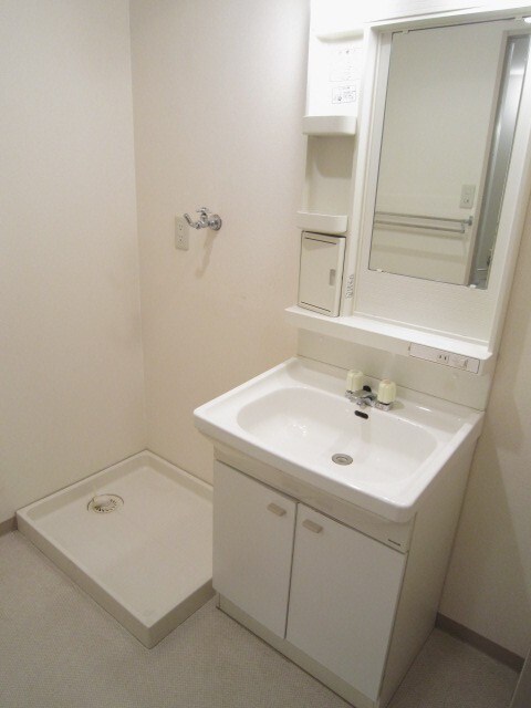 物件内観写真8　(洗面)