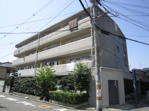 プラグレス・オカモト外観写真
