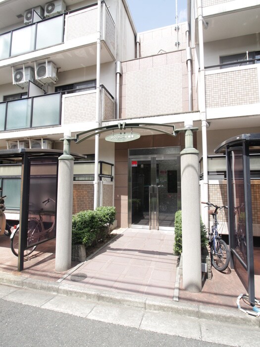 物件外観写真2　(エントランス部分)