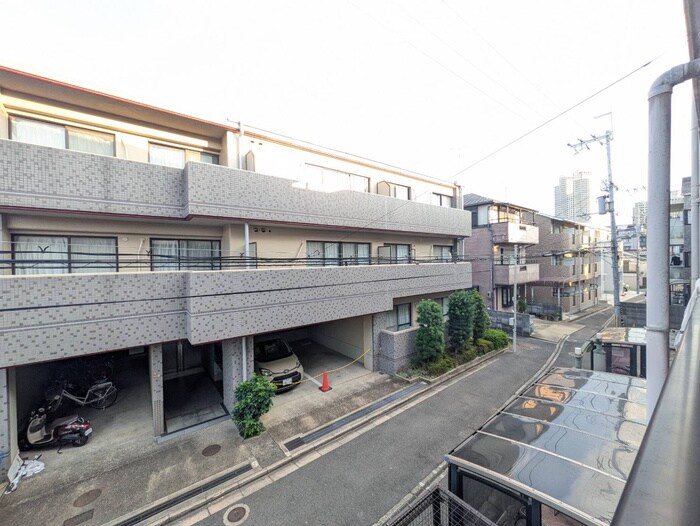 物件内観写真18　(室内からの展望)