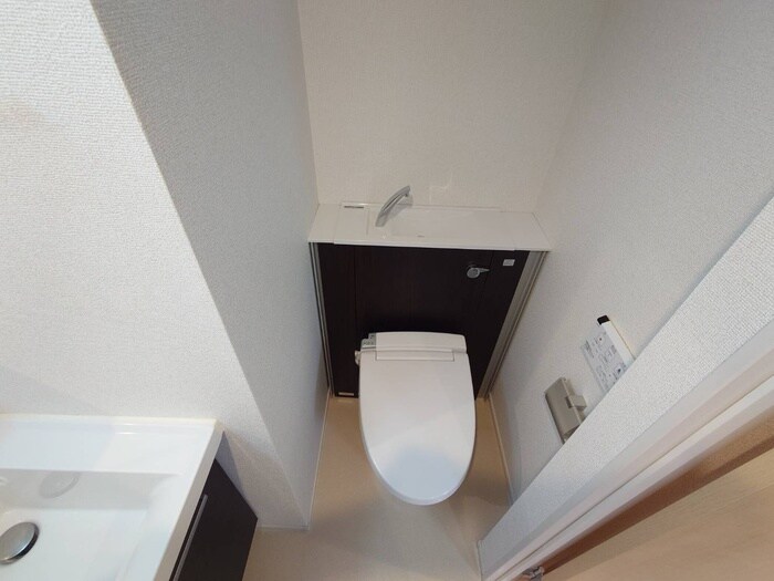 物件内観写真13　(トイレ)