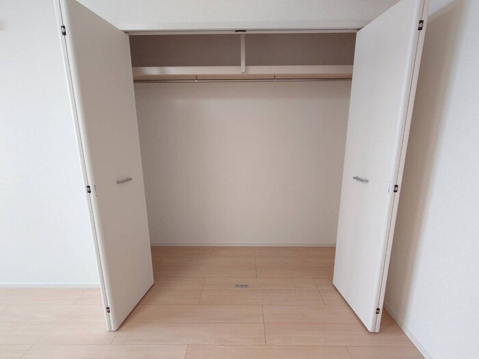 物件内観写真16　(収納)