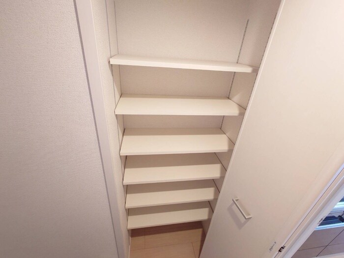物件内観写真17　(靴箱)
