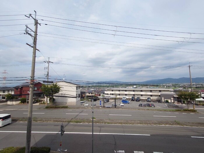 物件内観写真22　(室内からの展望)