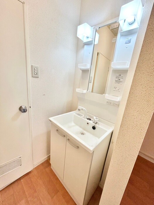 物件内観写真10　(洗面)