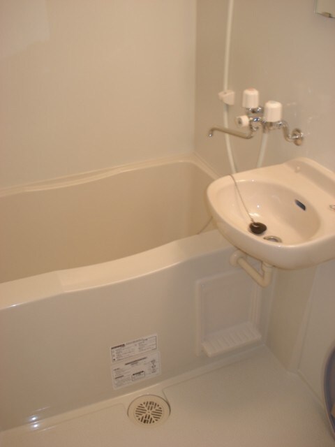 物件内観写真4　(バス／シャワールーム等)