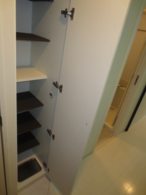 物件内観写真10　(靴箱)