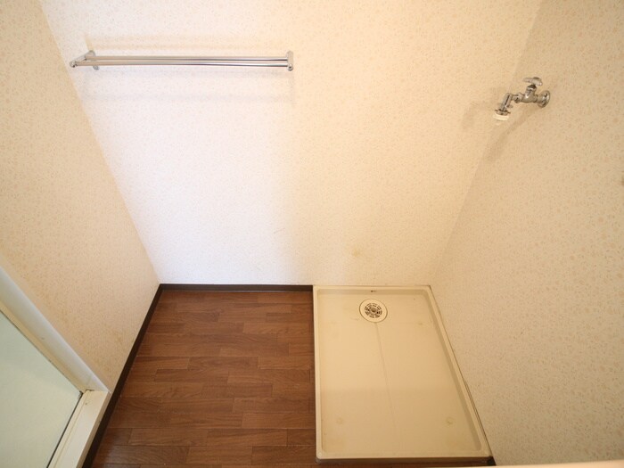 物件内観写真22　(洗濯機置場)