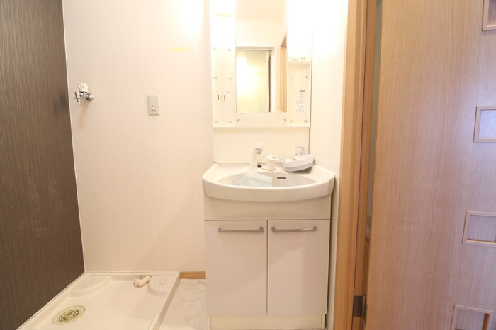 物件内観写真10　(洗面)