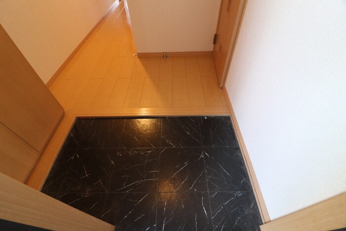 物件内観写真15　(廊下)