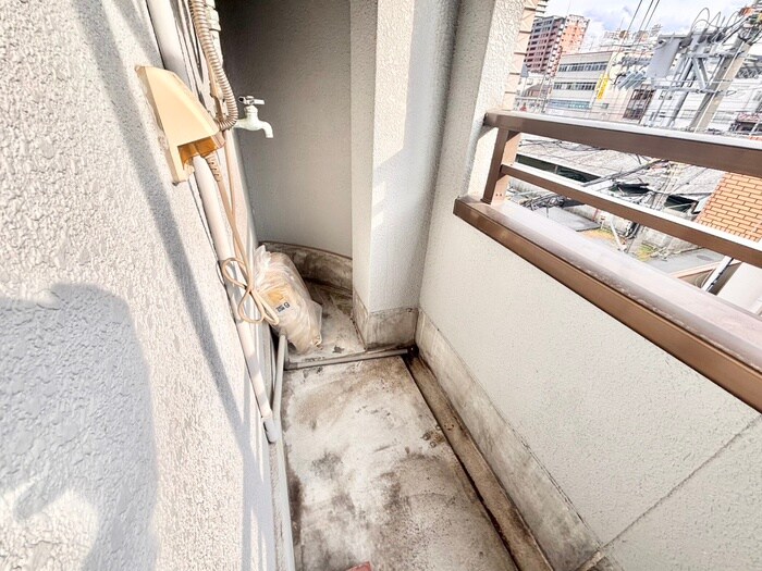 物件内観写真11　(洗濯機置場)