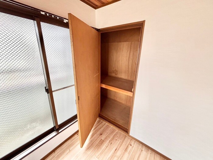物件内観写真18　(収納)
