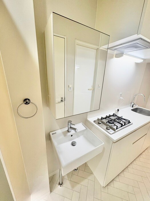 物件内観写真10　(洗面)