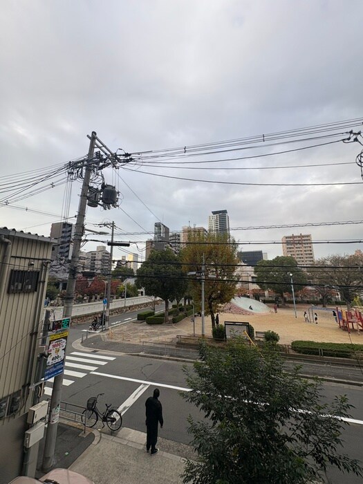 物件内観写真22　(室内からの展望)