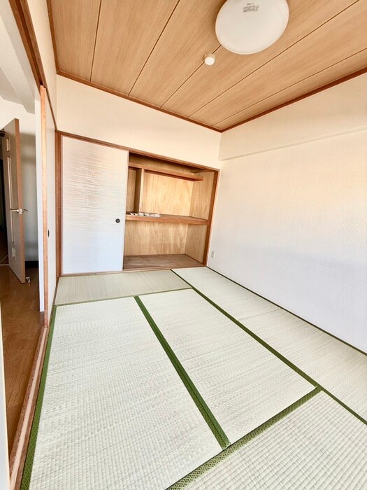 物件内観写真12　(居室)