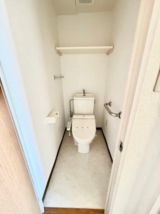 物件内観写真15　(トイレ)