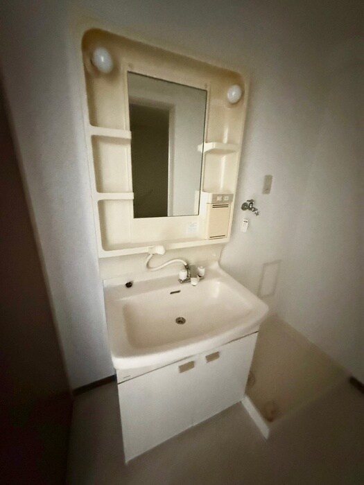 物件内観写真16　(洗面)