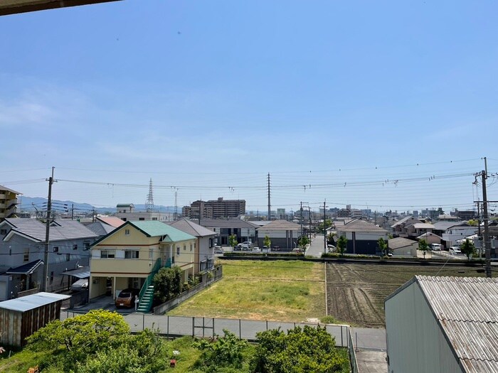 物件内観写真16　(室内からの展望)