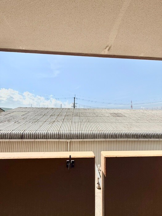 物件内観写真22　(室内からの展望)