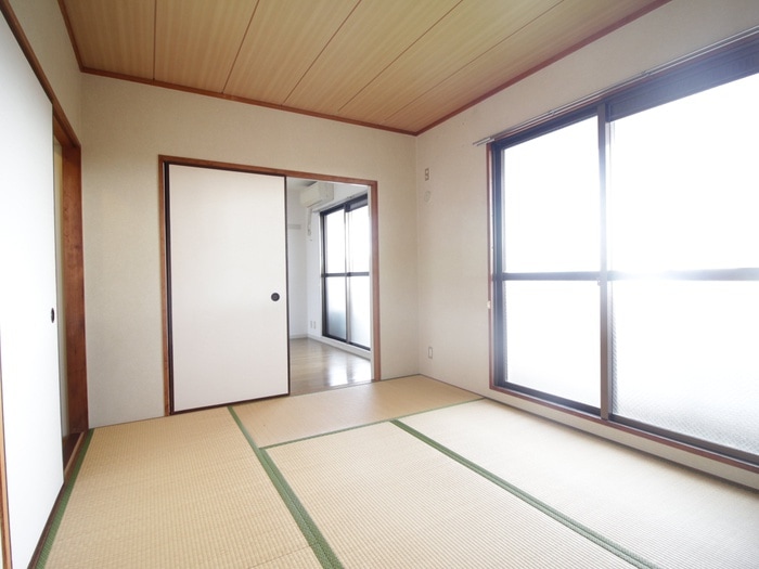 物件内観写真10　(居室)