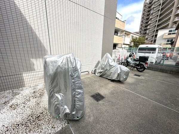 バイク置き場