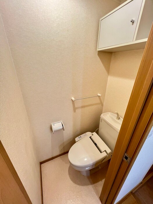 物件内観写真8　(トイレ)