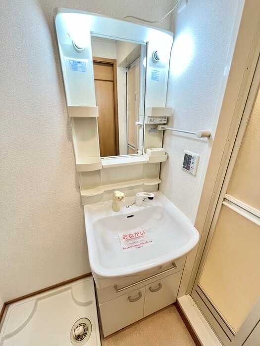 物件内観写真9　(洗面)