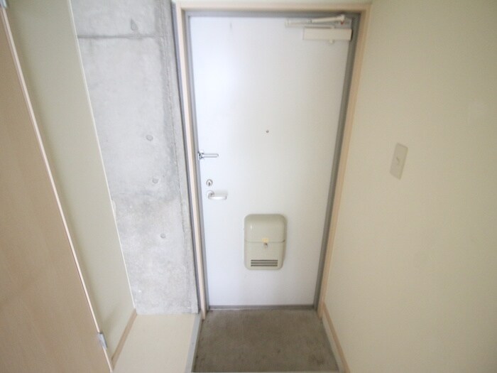 物件内観写真14　(玄関)